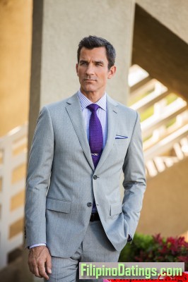 <p>Just modeling here lol, I don't often wear suits, but I like to ;)</p>